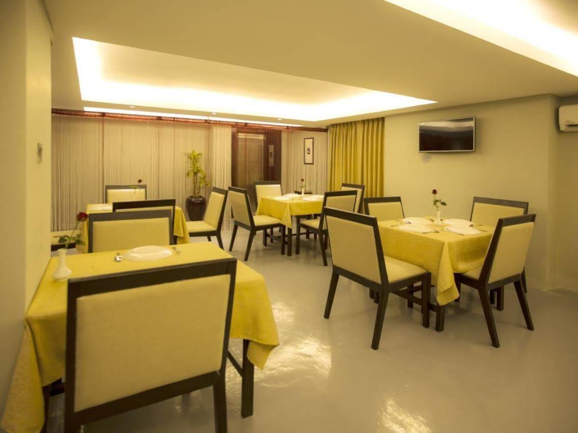 Shwe Pyi San Yar Hotel Yangon Exterior photo