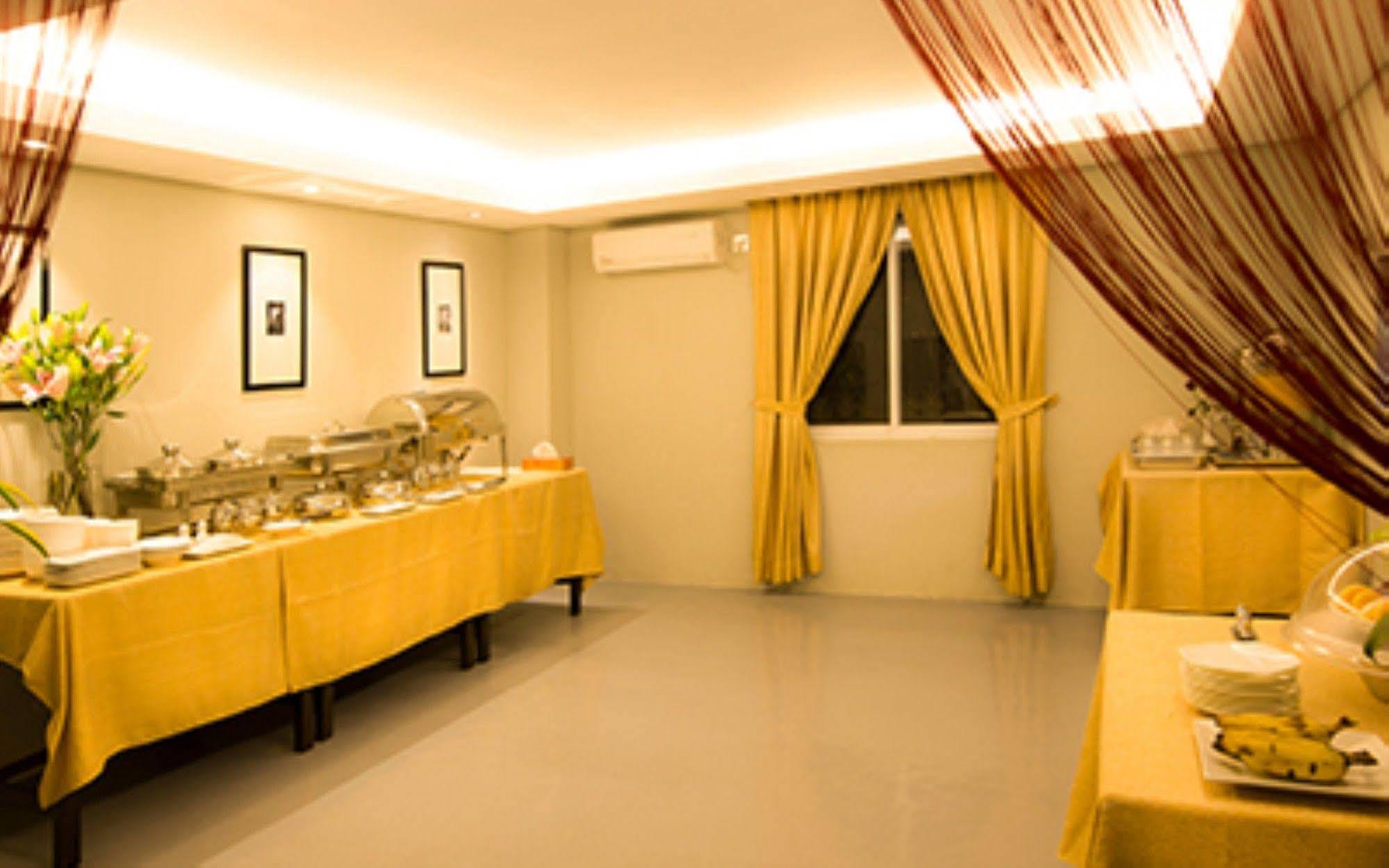Shwe Pyi San Yar Hotel Yangon Exterior photo